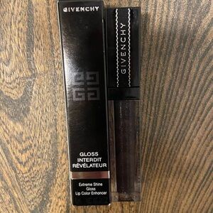 BNIB Givenchy Interdit Lip Gloss 16 (3 for 15$)